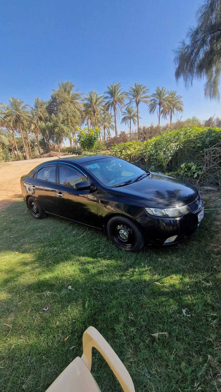 سيراتو ١٠ خليجي
مكينه كير حداديه جاهزه تخم تاير  تبريد منضومه جديده 
 شاشه كامره فتحه داخل لونين ارضيه جلد ٣ قطع رش بدون دواخل شرط السعر ٨٨ مجال قليل 
*********** غير متواجد فيس
