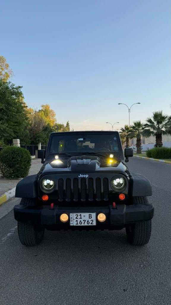 Jeep wrangler V6  4X4

مواصفات (sahara) فوول 
٦ پستن       دةبل ئةكسل
موديل ٢٠١١   
تةنها يةك دةرگاي بوياغة    
بى زوري بئ ارباك

زور خاوين مايتةوة  هيچ مةسرةفي تيدا نيية 

(گير  مةكينة  تةبريد  ئةكسل ة دةبلي ) بةشةرت  
تحويل و غرامة بةشةرت  
سعري $١٤٧ و مجال  
هةولير     *********** أربيل, العراق

