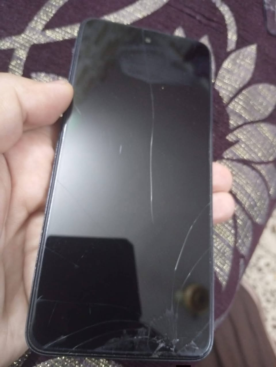 تليفونات للبيع
ايفون 6Sذاكره 32بطارية84
شغال وكامل السعر 65الف 
 تكنو سبارك غو2024
شاشه بيه كسر بسيط وفطر 
شغال بس وكامل السعر 60الف 
مكاني بغداد البياع 
شراي فقط يراسل
***********
