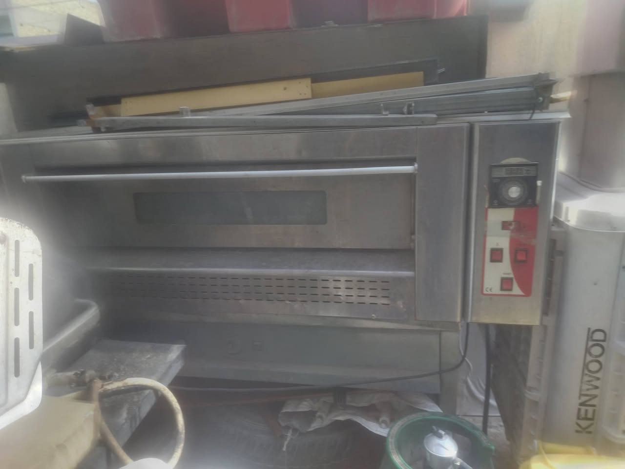 سلام عليكم فرن بيتزا للبيع السعر 375 مكاني بغداد الغزاليه ***********
