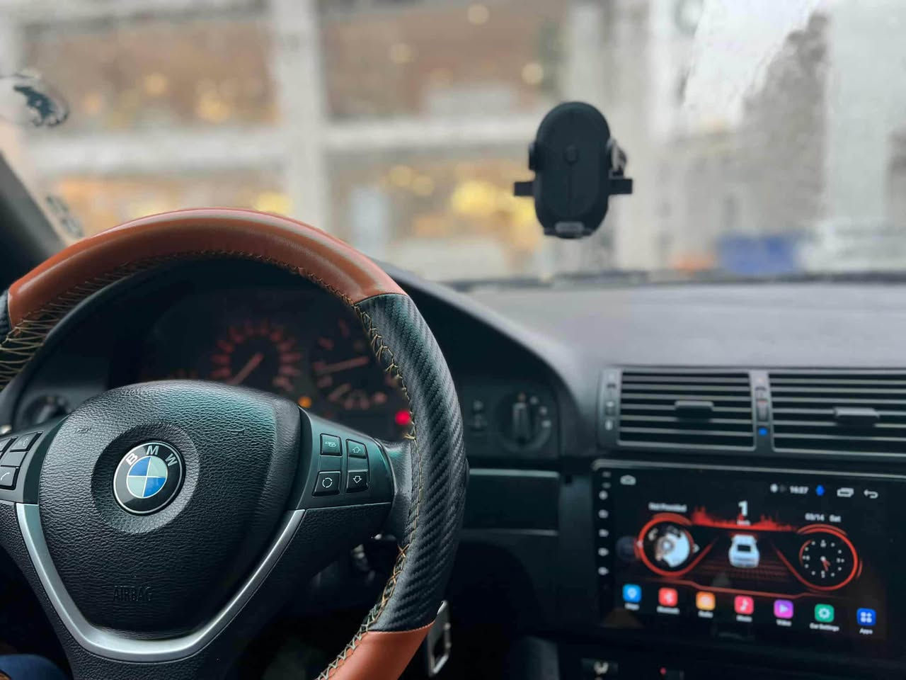 بسم الله الرحمن الرحيم 
کوردی/عربي

‏BMW 528i e39 - 1997

فولە گێڕ تۆماتیک و عادی بەس سڵایت نییە گوشین سپۆرت، تەبرید سارد و گەرمی بە شەرت، مەکینەی تاک دیجیتال کرایتەوە هەموو شتەکی چاککرایتەوە تازە پێش و پشتی توند کرایتەوە بێ مەسرەفە،
سبوغ بیلادیە بەس ٢ پارچە سبوغە، بۆنیت بەبێ لێدران و یەک جاملغی دواوە بێ ناو گرتن، تحویل و بڕانەوە بە شەرت هەتا برێی سەیارەکی خاوێنە ماشاءالله مەسرەفەکی باشی لێکرایە 

شوێن: هەولێر
نرخ : ١٠٥ وەرەقە و مەجالەکی برایانەی تێدایە

السيارة فول كير اوتو و عادي و كشنات سبورت بس مو سلايت، تبريد و تتفئة بشرط، المحرك تك ديجيتال (مفتوح) بس سيارة كلش سليمة و بدون مصروف، و صبغ ببلادي ما بيها صبغ الا قطعتين (البنيت بدون ضربة، الجاملغ واحد خلفي) تحويل بشرط يعني سيارة جاهزة 
سيارة كلش نضيفة و حلوة ماشاءالله صارفيين عليها.

المكان: اربيل
السعر100 و معاملة بسيطة أربيل, العراق


**إذا كنت صاحب هذا الإعلان وتريد حذفه لأي سبب، رجاءا أرسل رسالة إلى الدعم الفني**