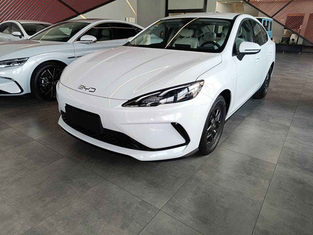 بي واي دي  BYD Seal 05 2025.
مواصفات.کارەبایی و بەنزین و هایبريد.
بصمة شاشةوكاميرا ویل کەپ.تانکی گەورە 
2100 كم.دەڕوات.تحديدسورعه.لیدڤۆلیۆم 
هه رزانترين سعر له خواربازار 128 📌🔥
*********** واتس اب 
***********
موجود في اربيل معرض چاينا كارس أربيل, العراق
