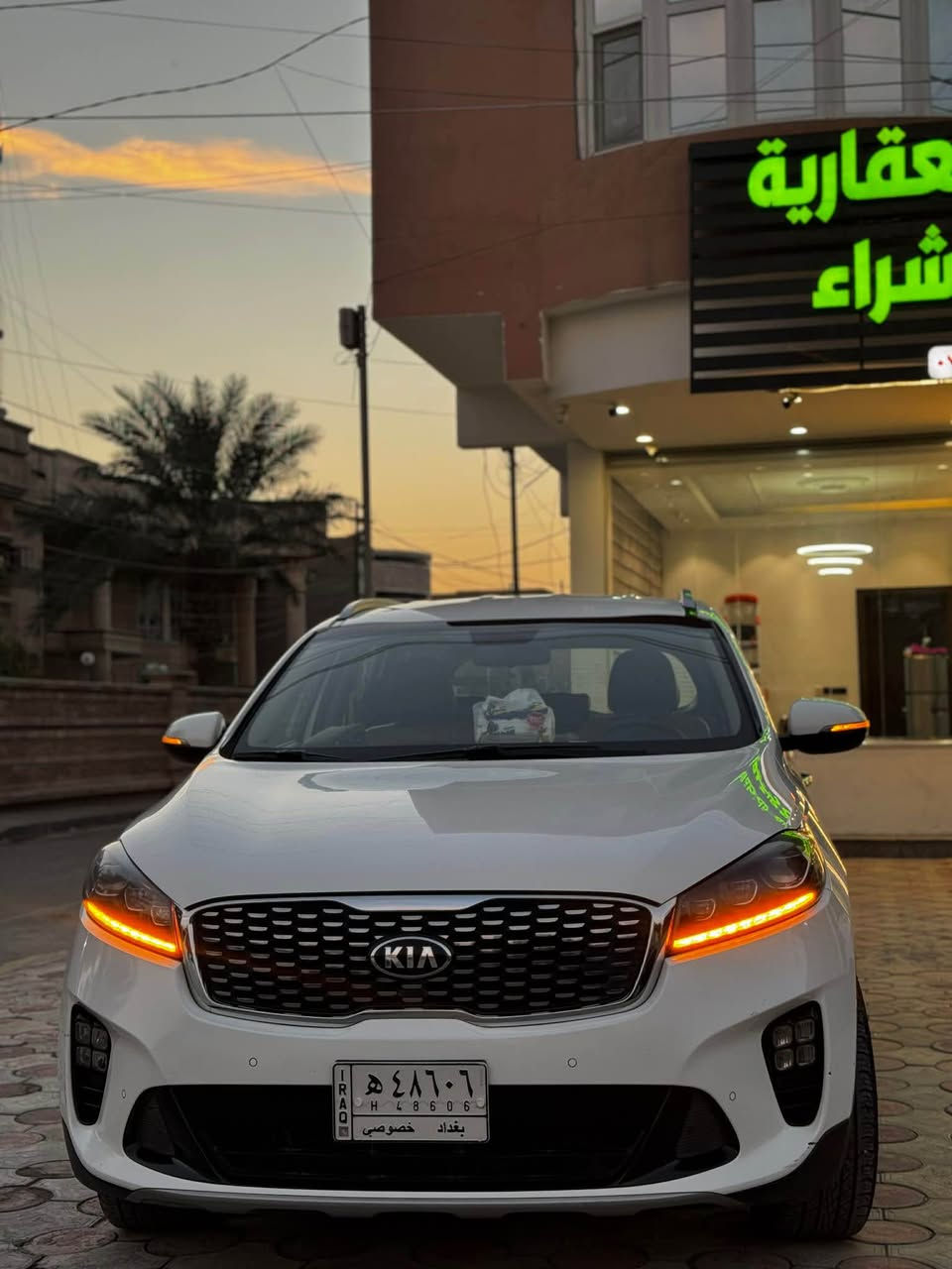 السلام عليكم للبيع كيا سورنتو 2020 خليجي مكفوله كفاله عامه من بارد وصبغ مواصفات كشن كهرباء كامره بصمه لايت زنون محرك 6 سلندر  رقم بغداد تحويل مباشر كشنات جلد جنطه كهرباء ويل كروم السياره ماشيه 89 الف كيلو السعر 265 وبيه مجال مكان السياره بغداد العامريه رقم تلفون *********** بغداد, العراق
