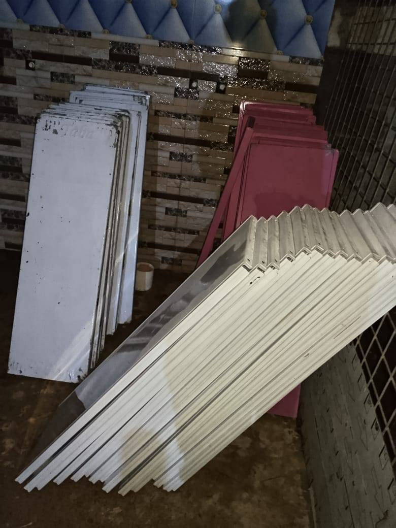 رفوف تركي للبيع 75متر المكان قرية السيد حمد مكلف بالنشر للاتصال ***********
