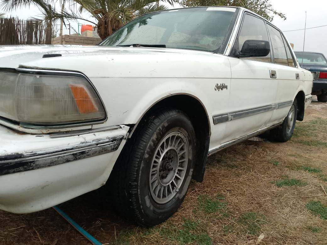 سلام عليكم للبيع سيدان موديل 88 رقم دولي بغداد تايرات جدد حداديه جديده تبريد شغال سنويه مجدده 2030 مصبوغه حزام مكفوله من نقل الجثه والعيب الشرعي مكينه وكير مكفول السعر 45 وبيها مجال قليل العنوان ذي قار الغراف  لاستفسار الاتصال على الرقم ***********
