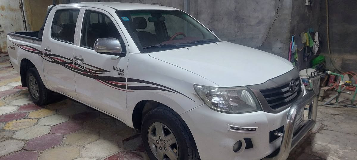 بسم الله الرحمن الرحيم 
تيوتا ٢٠١٥ سياره جديده رقم جديده انكليزي  بسمي شاصي ١٩ كويتي كير اوتماتيك  سياره كفالة جاهزه مكان السيارة البصرة قضاء المدينة 
***********        ***********
