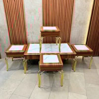 طقم ٤+١ • سطح خشب • رجل معدن