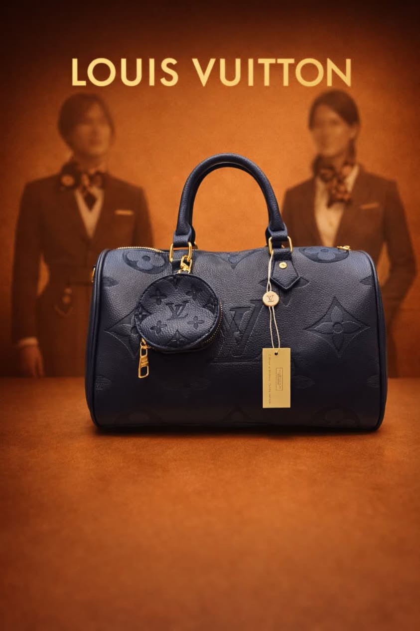 السلام عليكم فتحت مشروع حقيبه نسائيه براندات وسويت بيج جنط جلد طبيعي لكل البراندات سوبر ماستر ياريت ضيفون البيج وتشوفون إني من السيديه


**إذا كنت صاحب هذا الإعلان وتريد حذفه لأي سبب، رجاءا أرسل رسالة إلى الدعم الفني**