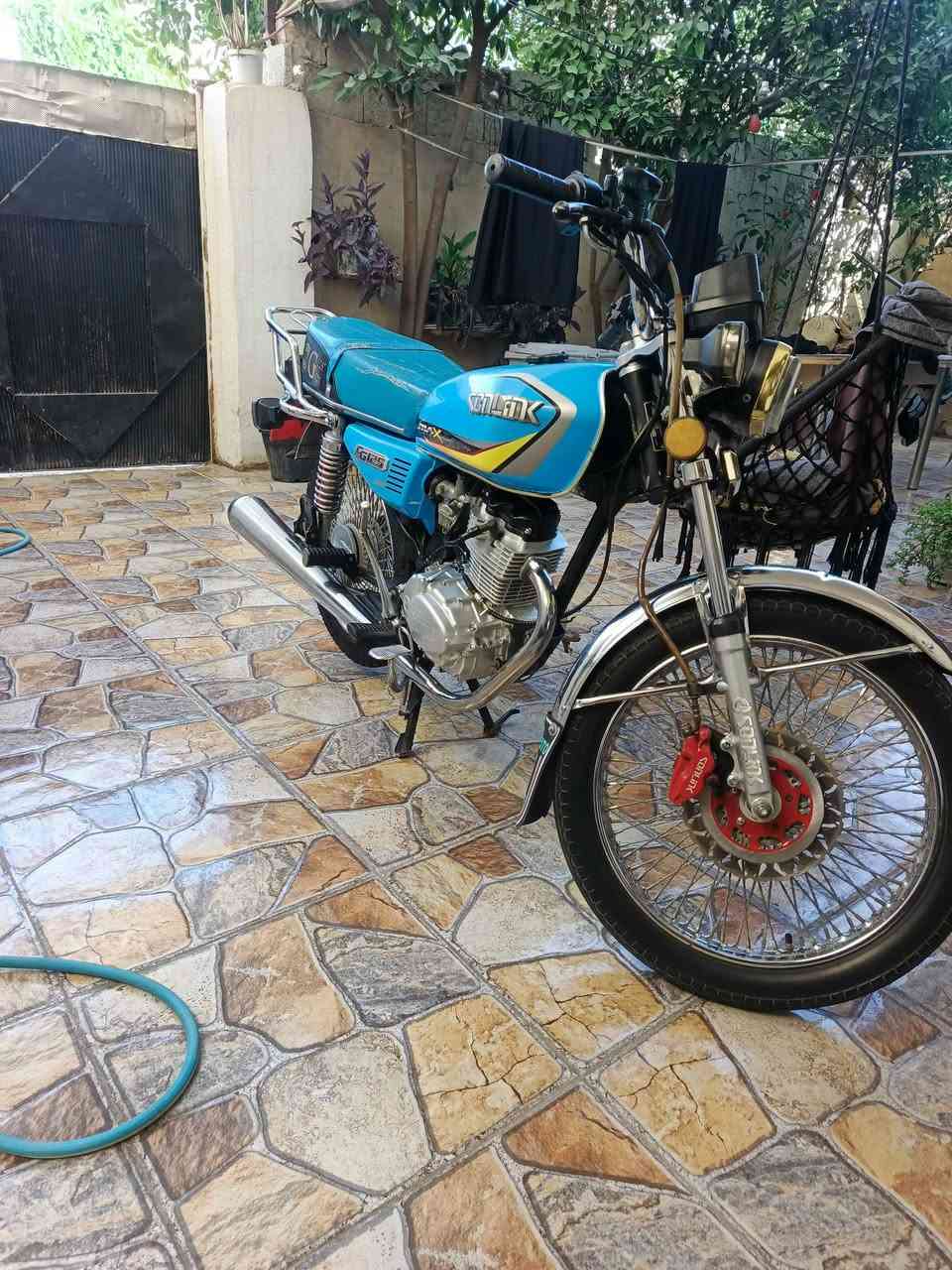 سونك 23  وزن ثقيل باب الاول محرك شرط مامفتوح ولا طخه سبانه مكينه ناعمه فول كهربائيات كامله منفيس موجود شلعه ومعدل تخبل صالنصه كاتم حديثه  تابرات جدد وباله مسطرها سعرها 570 بيه مجال قليل مكاني كركوك  *********** او مراوس حسب قناعه
