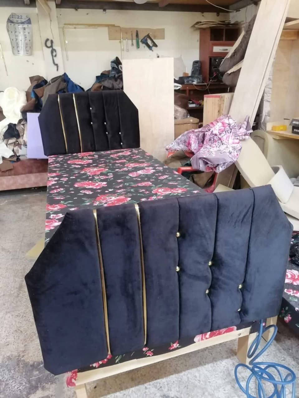 تخت نفر خشب جديد شغل مضبوط 
#السعر65 الف فقط متوفر الوان دوشمه 
العنوان الموصل الايمن للاستفسار تفضل خاص


**إذا كنت صاحب هذا الإعلان وتريد حذفه لأي سبب، رجاءا أرسل رسالة إلى الدعم الفني**