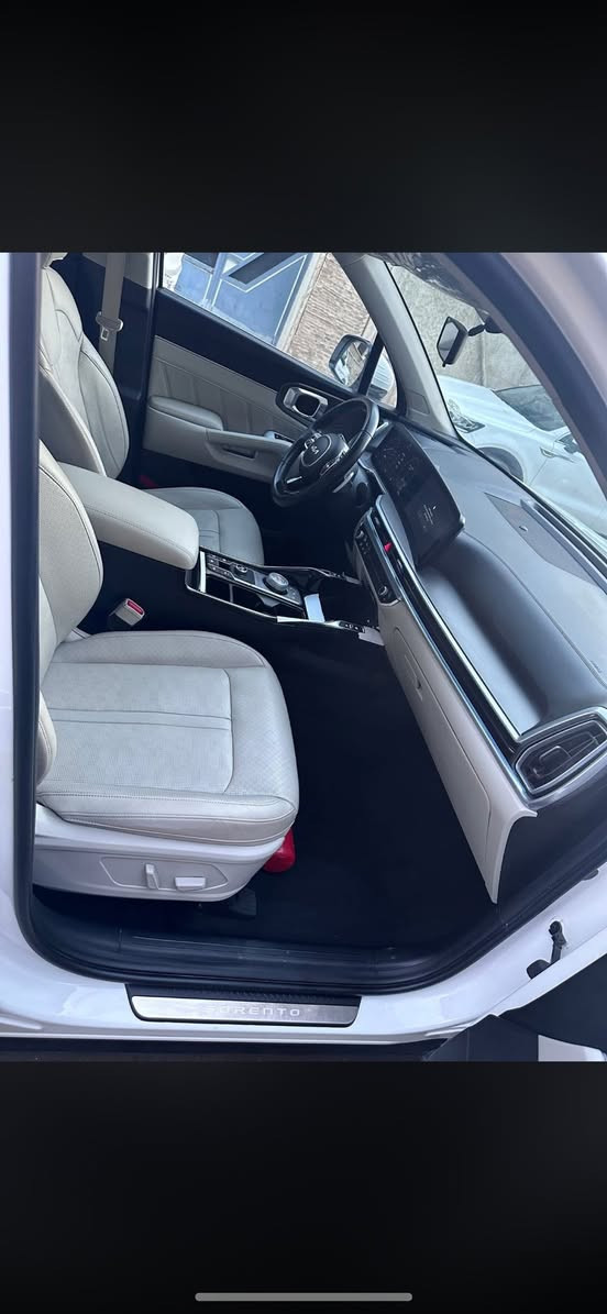 سلام عليكم سورنتو 24 فول 5 كامرات كشنات جلد تدفئه وتبريد مكينه 2500 مكفوله السياره سعرها 293 /***********
