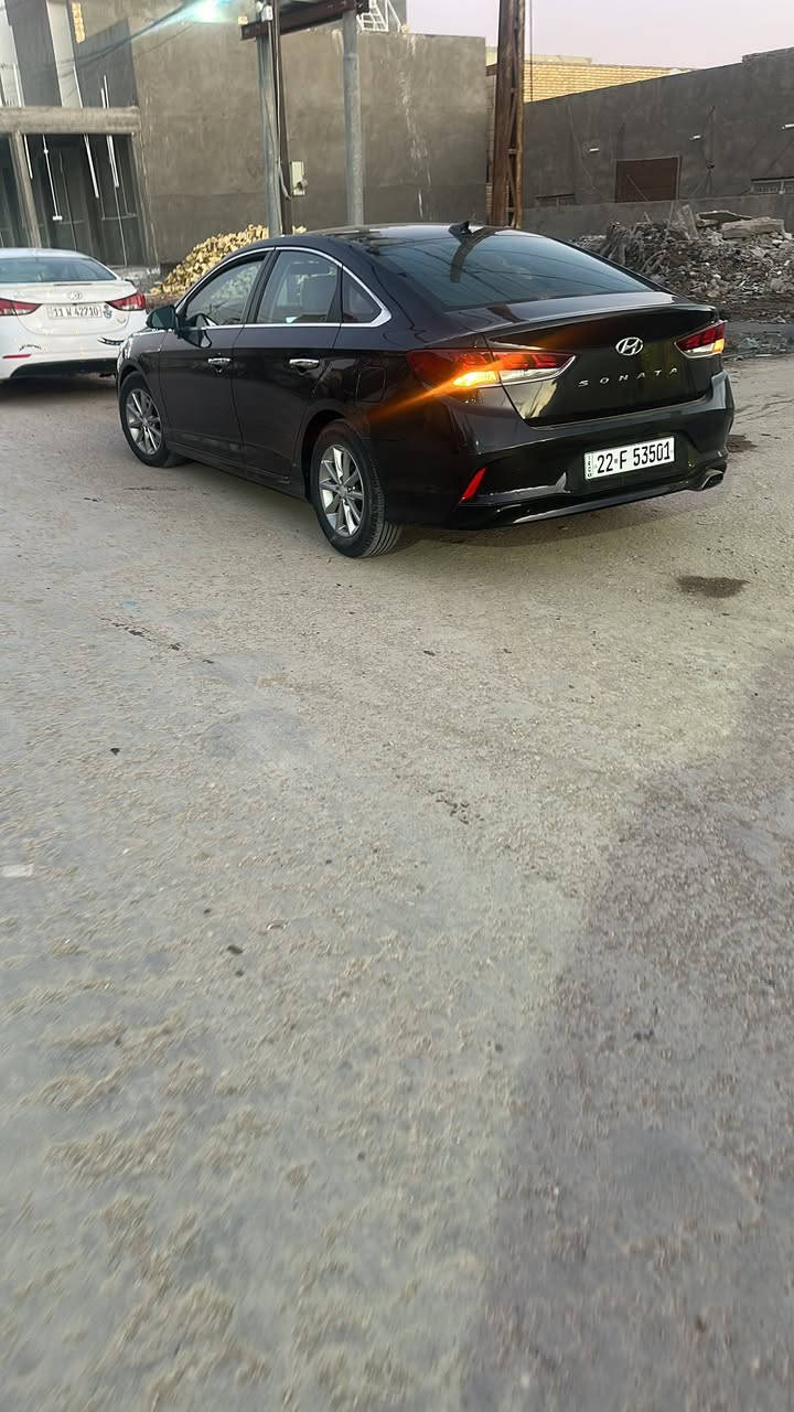 سوناتا وارد أمريكي 2018 مكينه 1600 تيربو
ماشيه 90miسياره جديده وما متعوبه بيها بابين مبدلات بدون دواخل السعر 125 مجال بسيط مكان السياره الديوانيه -قضاء المهناويه***********
