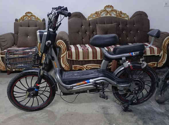 السعر ١٧٠ دراجه موديل 2024 جاهزه
حجم 20 بصمه كهربائيات كامله مع شاحنه مو شراي لا يكسر بسعر.     *********** مكان كركوك
