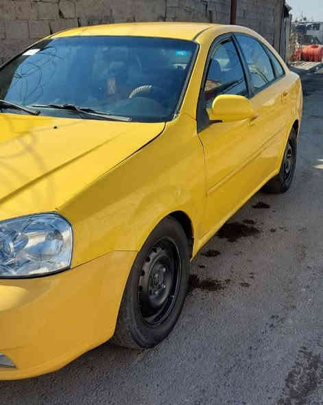 السلام عليكم،،، فورنزا موديل ٢٠٠٨ بأسمي مصفرة مكينة وكير وعقل حاوية،،، صدره تعبان مشط جديد،،، السعر  ٥٤ وبيه مجال للطيبين المكان بغداد للاستفسار ***********
