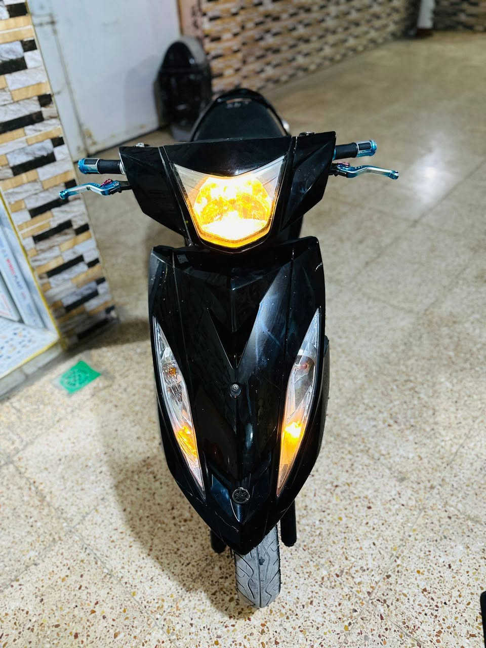 السلام عليكم
جي تي ار للبيع  موديل 2012

مليون و450 وبيها مجال حك الجيه 

الدراجه كفالة عامه 

الرقم ***********
