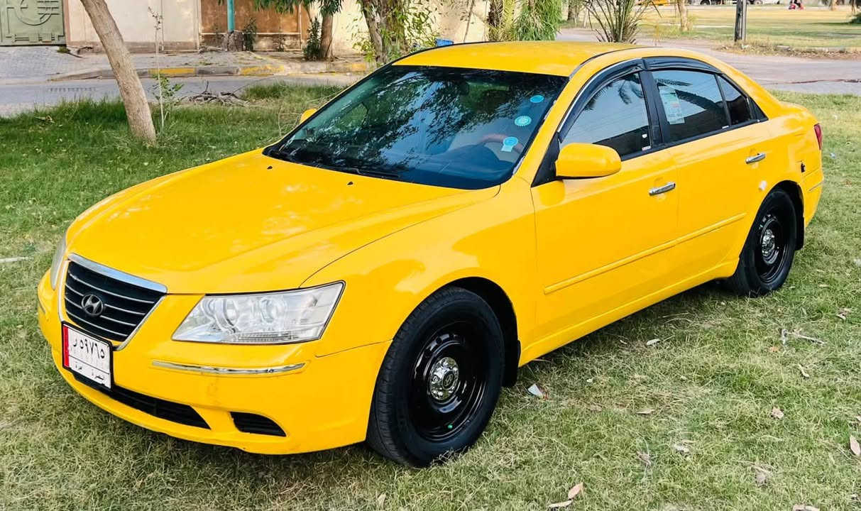 هونداي سوناتا مكفولة كفاله عامه شرط السونار مكينه كيرمكفولات2400 حداديه جديده تخم تاير جديد منضومه تبريد ستوني مبدلهه جديده  مواصفات تحكم ستيرن شاشه كامره دواره لايت زنون السياره مال جناي جديده وجاهزة بمعنى الكلمه رقم بصره مصفره هيه وغرامات مشروع وطني سنويه 2028 السعر 88 الاستفسار ***********مكان السياره كربلاء
