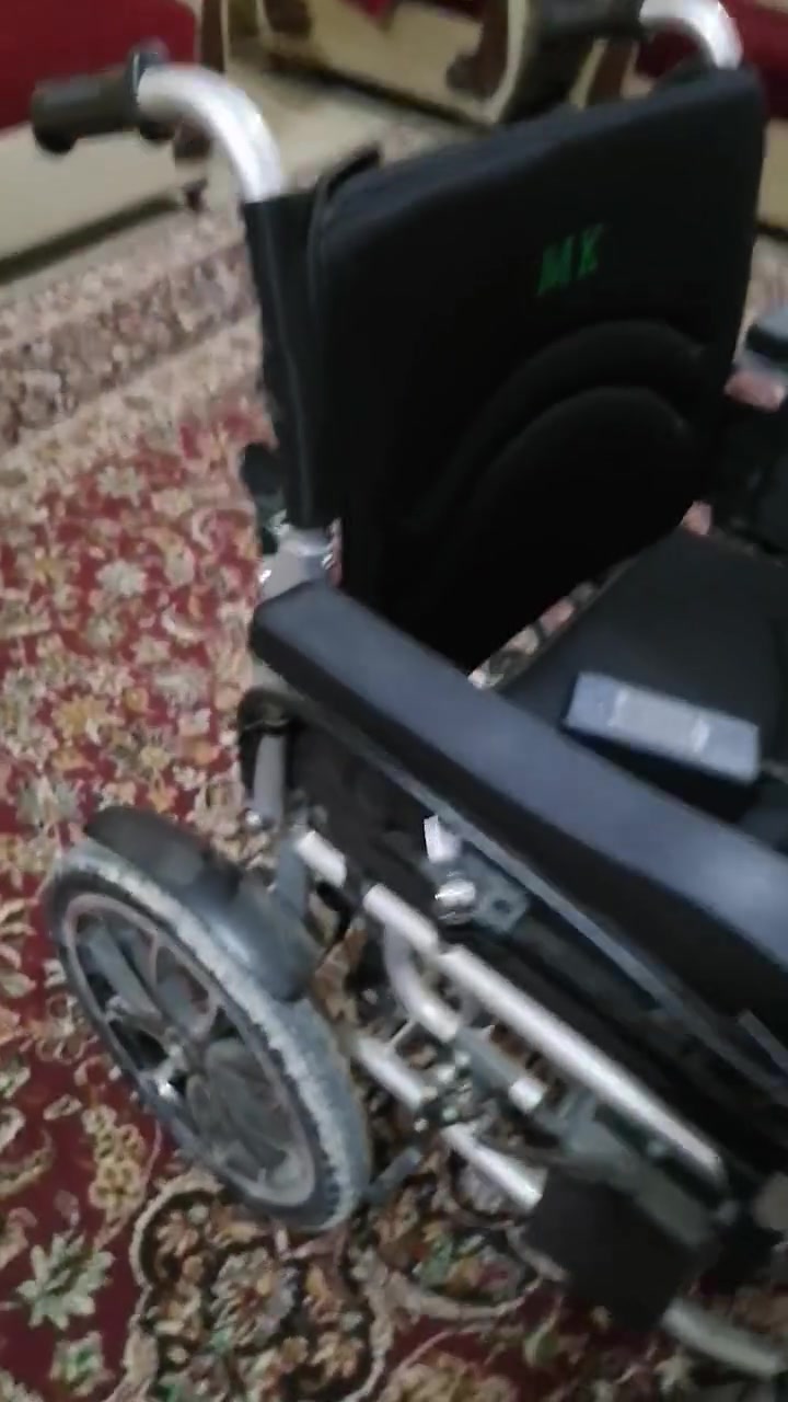 من رخصة الادمن كرسي شحن كهربائي للبيع مواصفات خاصه محركين وبطارينين ليثيوم ثابتات يطبگ ويصير بالسياره استعمال قليل السعر 500الف ماخذه ب700الف مكاني ابوصخير


**إذا كنت صاحب هذا الإعلان وتريد حذفه لأي سبب، رجاءا أرسل رسالة إلى الدعم الفني**