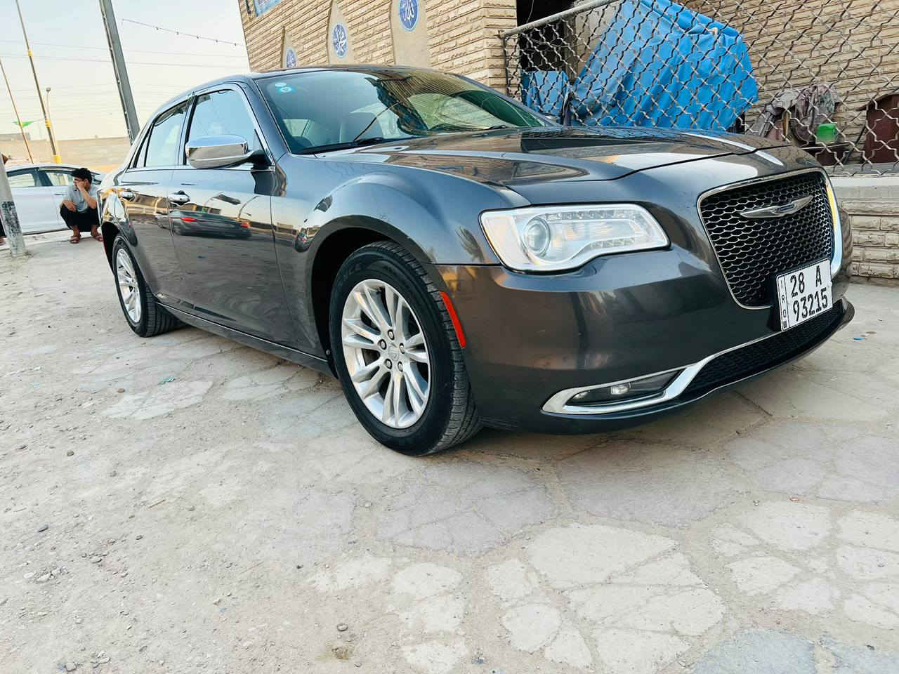 السلام عليكم اوبامه 16 ضباط   بيه 3قطع كلير وباب تبديل بلعراق  صفحه السدر  السياره فول   *********** للشراي فقط
