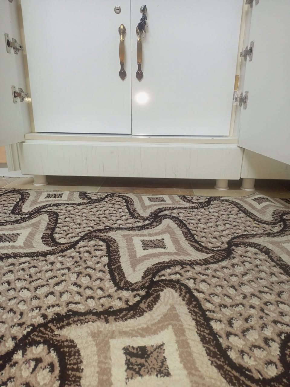 معرەز باڵام پرێس
لۆکە و نەبەسراوە قوڵی 70سم بەرزی 250سم پانی 3م هه ربەڕێزێک ویستی نامە بنێرێت


**إذا كنت صاحب هذا الإعلان وتريد حذفه لأي سبب، رجاءا أرسل رسالة إلى الدعم الفني**