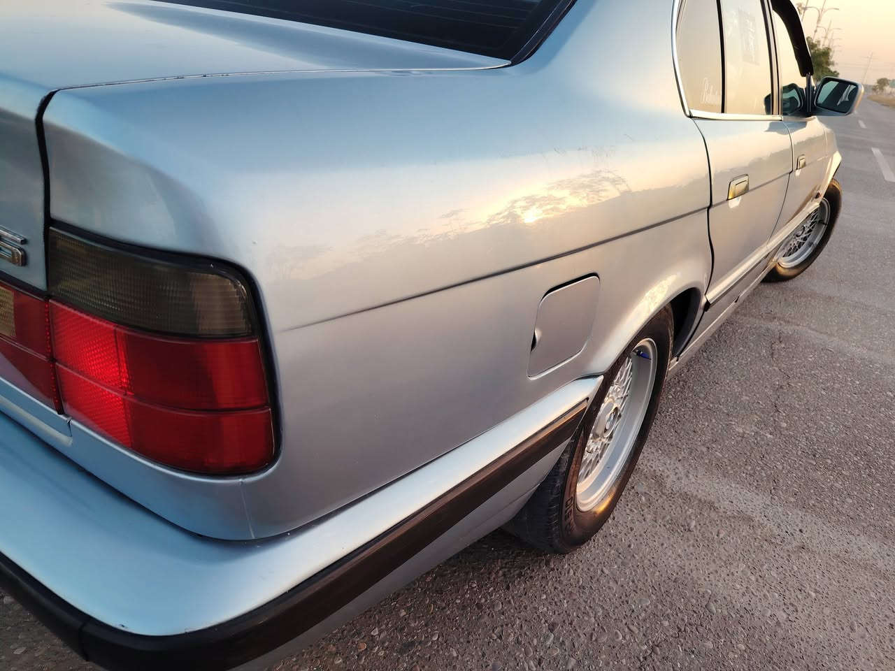 BMW 1991
بي ام دبليو موديل 1991

حجم ٥٢٥ اصل 

سيارة مصبوغة عام للمجالية فقط 

صدر امامي خلفي جديد 

تدفئة +تبريد كلها شغالة 

سلايت 

دبل چگمچة + دبل ايرباك 

غرفتها جديده جلد 

گير صقر مكينة  مسكر جديده 

شرط التحويل 

متواجد ع فيس 

مكاني تكريت

السعر / 68 $ ومجال بسيط


**إذا كنت صاحب هذا الإعلان وتريد حذفه لأي سبب، رجاءا أرسل رسالة إلى الدعم الفني**