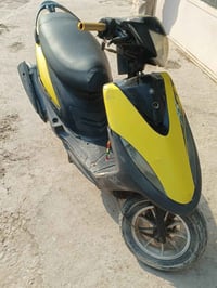 دراجه ماكس للبيع  العنوان بغداد الجديده  سعر 450وبيهامجال 07703906735