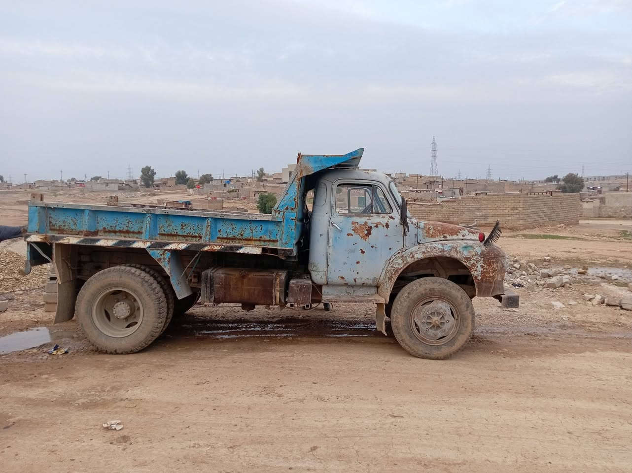 بتفرت السعر ٥ونص وبيها مجال المكان الموصل  ***********
