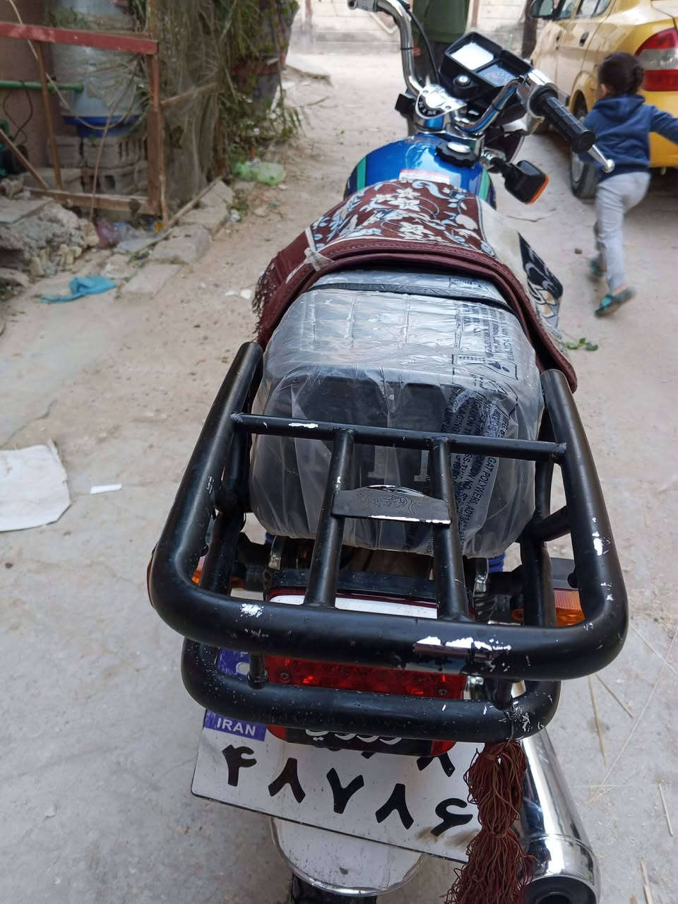 السلام عليكم دراجة اربعة كير مديل 27 دراجة مامتعوبة اوراق سكنر كفالة عامة من شخط السعر خاص او تخابرني ع هذا الرقم **********************
