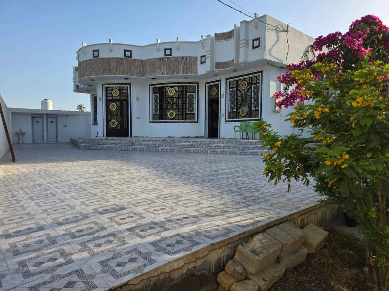 سلام عليكم نص دونم مع دار حديث للبيع تحويل باسم المشتري كربلاء الحسينيه قرب جسر الابراهيميه
للاستفسار اكثر مراسله الصفحه


**إذا كنت صاحب هذا الإعلان وتريد حذفه لأي سبب، رجاءا أرسل رسالة إلى الدعم الفني**