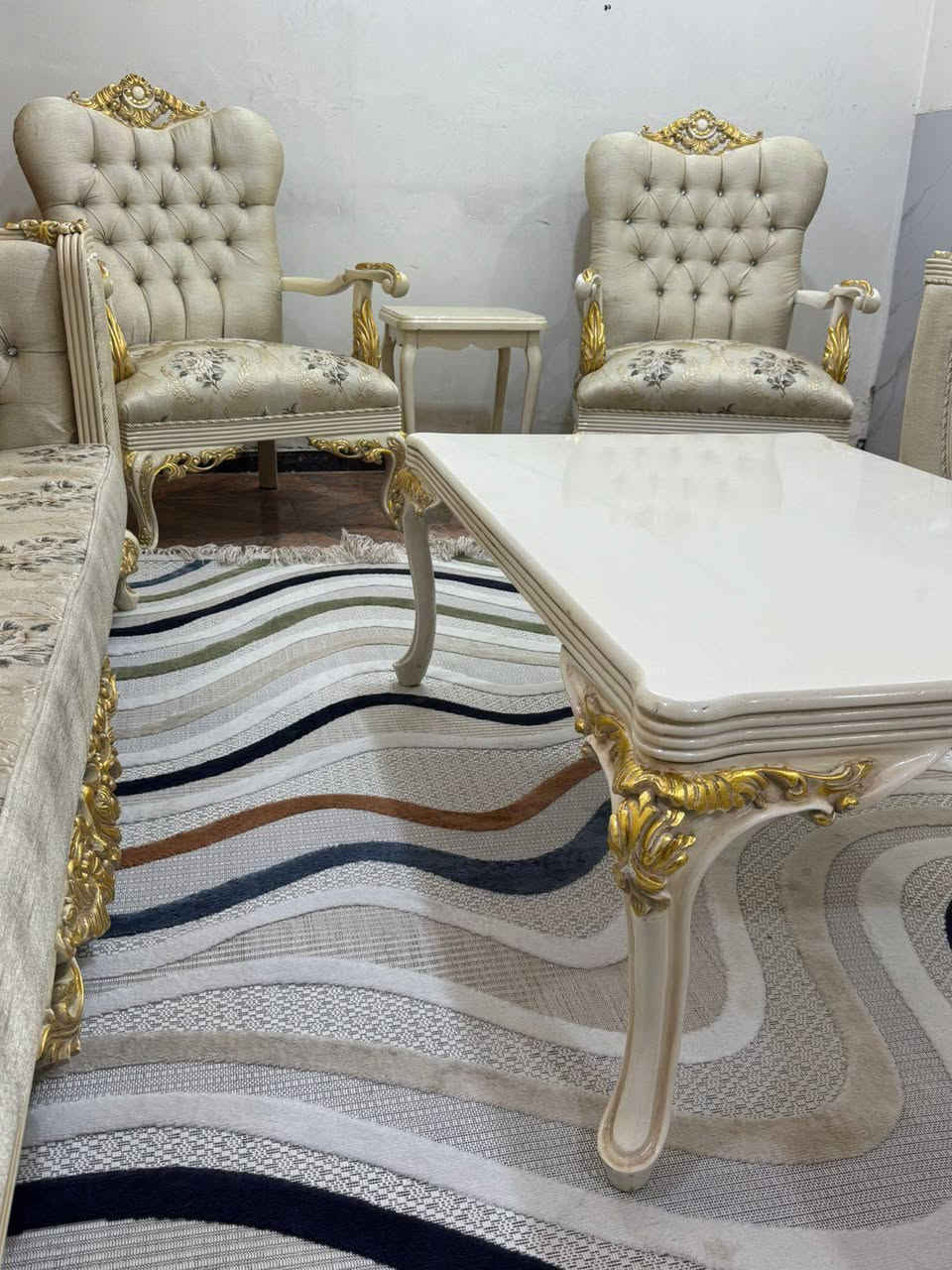 تخم زان ايطالي ١٠ مقعد اخو الجديد مع سيت طبلات ***********
