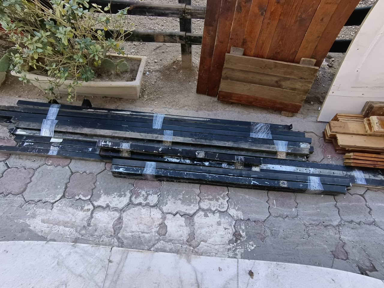 للبيع  للبيع
مكاني نجف حي النصر 
كراسي 
ساحبات
بوجات مع دكتات
ميز حديد
حديد تفصيخ


**إذا كنت صاحب هذا الإعلان وتريد حذفه لأي سبب، رجاءا أرسل رسالة إلى الدعم الفني**