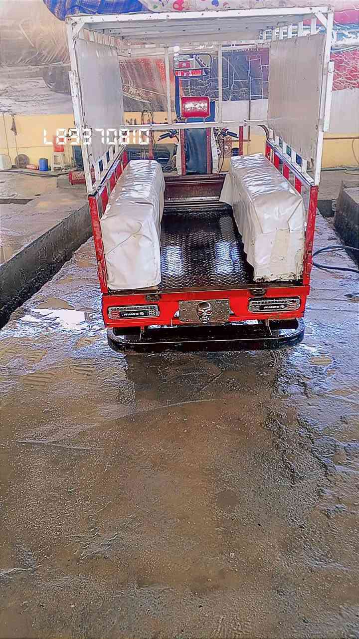 سلام عليكم ورحمة الله ستوته مديل 2020 محرك 2023اوراق اصولي  مداور من وكيل بسمي ستوته خير من الله نضيفه مكفول شاصيه مكانه نجف كوفه السعر ملونين وبيها مجال لشراي رقم الهاتف ***********
