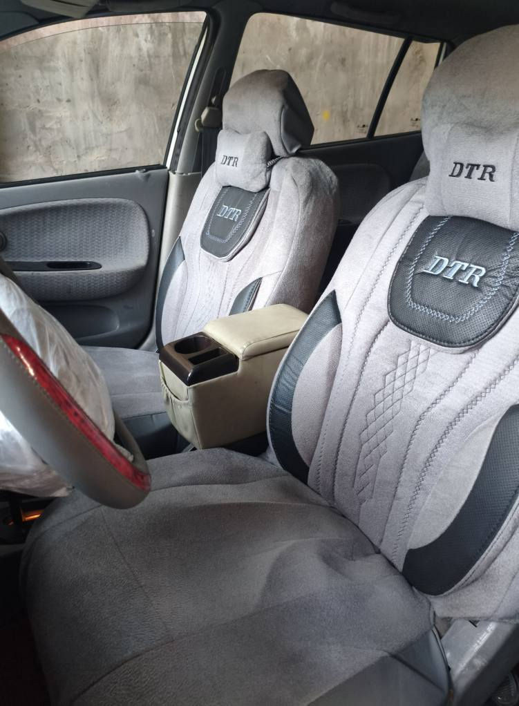 السلام عليكم سيارة ريو موديل 2001 للبيع السيارة جاهزة ومصبوغة عام سيارة ومرتبة كلشي شغال كهربائيات كاملة السيارة شاشة وكامرة الحدادية بس الكدام 50  والمحرك زين بي خيط بخار يخربط اعتقد من النوزلات ابيعها كوم حديد راعيها موجود يحول*********** البصرة, العراق
