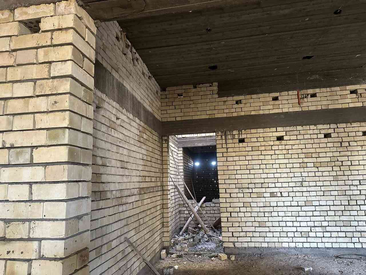 يا الله اللهم صل على محمد وال محمد السلام عليكم ورحمه الله وبركاته مكتب الضامن نحن مستعدون لتجهيز بناء البيوت من هيكل و لبخ وصبغ ومعجون  وتاسيس الكهرباء و باي فيتر ولدينه كوادر متخصصه وبحرفيه بعمال السطوح من الفلام كوت والزفت الحار وابارد ولباد والايزوكام  والشتايكر وصلاح السطوح المتضرره من الماستك وبسعار مناسبه 
للتواصل ولستفسار اتصل علا الرقام التاليه 
رقم الهاتف :***********
