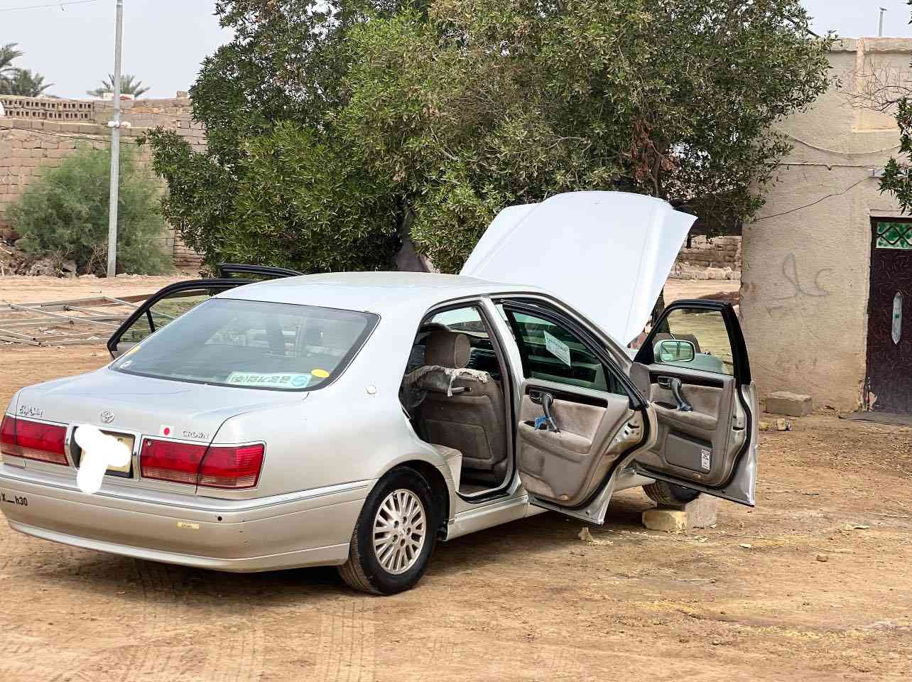 سلام عليكم جنون ملكه للبيع ادوات مت&&وم كصه قماره فقط قرار 48 الباقي كفاله عامه مكينه ديفور الزغير دكمتين باقي التفاصيل خاص او تتصل___{***********}
