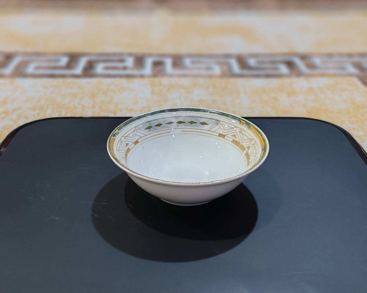 #مجمع_الحاج_صبار_واولاده_التجاري
#لا_نتعامل_بالدين_ولا_بالاقساط
#البيع_نقدا_فقط

إذا تدورين على أناقة وترتيب لسفرة بيتج 🏡
هاي الأطقم الفرفوري تجمّع بين الجمال والجودة 💎
✔️ نقشات ناعمة وألوان جذابة
✔️ متين ويتحمل الاستخدام اليومي
✔️ مناسب للضيوف وللاستخدام اليومي
✔️ سهل التنظيف وما يتغير لونه
خلي سفرتج تبهر ضيوفج بكل مناسبة 🎉

للطلب والاستفسار راسلينا خاص 

العنوان : الأنبار _ قضاء عنه _ مجاور مطعم الحاج صبار

تتوفر خدمة توصيل في كافة محافظات العراق


**إذا كنت صاحب هذا الإعلان وتريد حذفه لأي سبب، رجاءا أرسل رسالة إلى الدعم الفني**