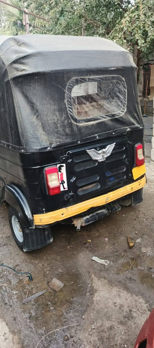 السلام عليكم 2015 شهر 12 مكينه 20 خير من يم الله المكان بغداد الشعب ***********
