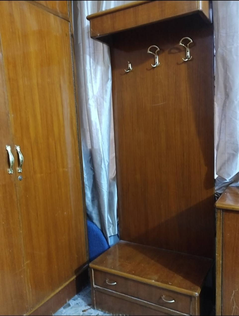 للبيع غرفة اخشاب صاج داخل وخارج نظيفه 7 قطع السعر 450 وبيها مجال المكان البياع


**إذا كنت صاحب هذا الإعلان وتريد حذفه لأي سبب، رجاءا أرسل رسالة إلى الدعم الفني**