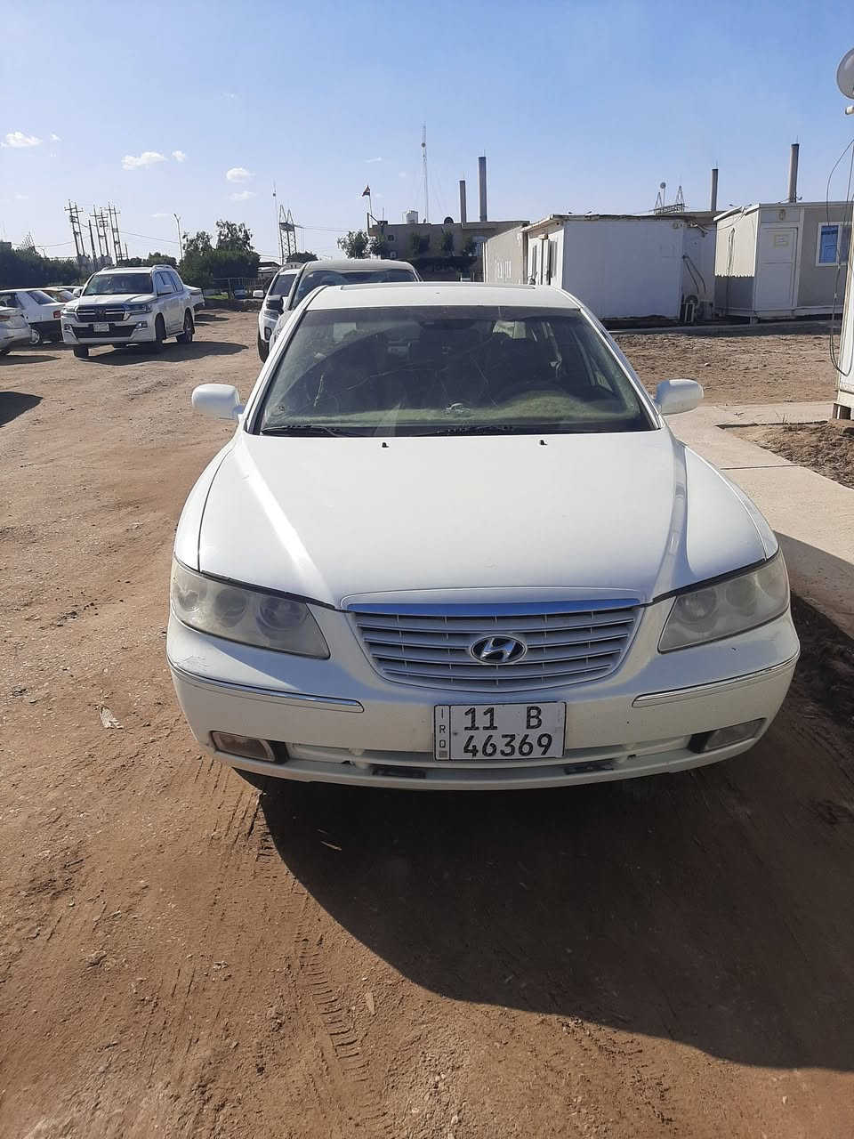 السلام عليكم 
هونداي ازيرا للبيع موديل ٢٠٠٦ مصبوغة حزام تبريد ثلج حدادية تمام كير تمام  ومحرك  ٣٣٠٠ معلك ولف خانة واحده لاتنقيص ولا تبخير التراي وين متريد مكان كربلاء.  السعر ٧٣ ورقة بيه مجال بسيط   رقم بغداد  سنويه جديده  رقم الهاتف ***********
