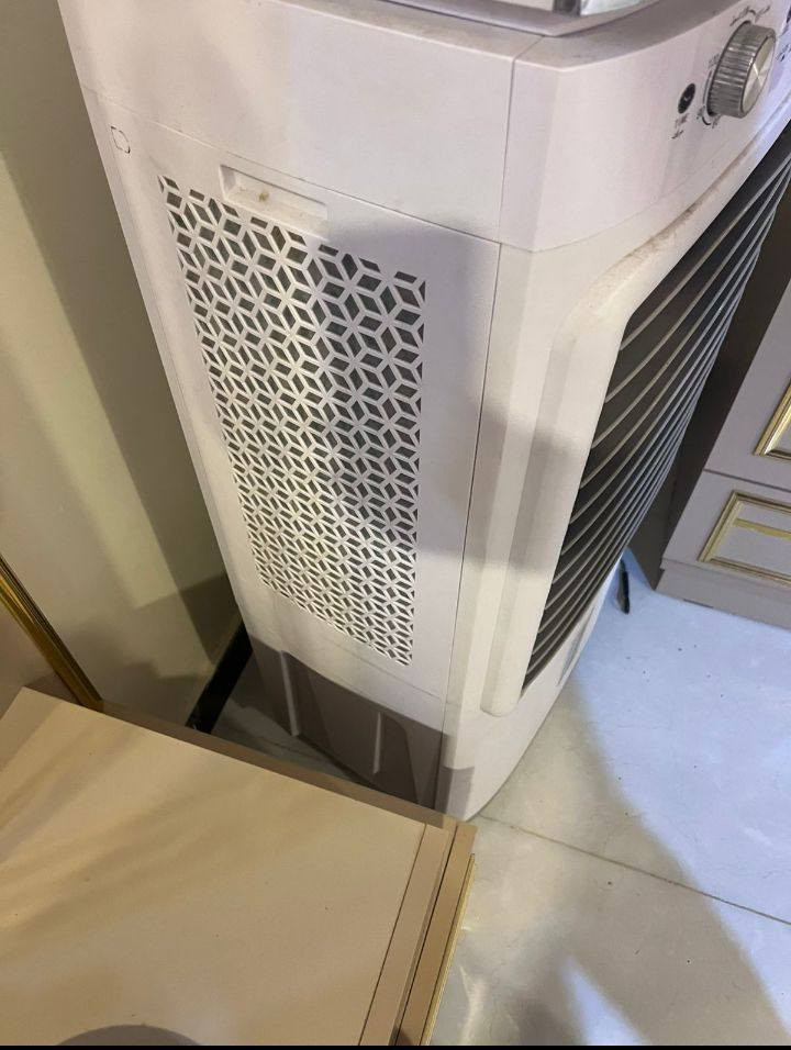 مبرده مشتغله. حك. اسبوع وما عندي مكان للبيع. سعره ١٠٠. غفلها بكارتون.
عنوان كربلاء


**إذا كنت صاحب هذا الإعلان وتريد حذفه لأي سبب، رجاءا أرسل رسالة إلى الدعم الفني**