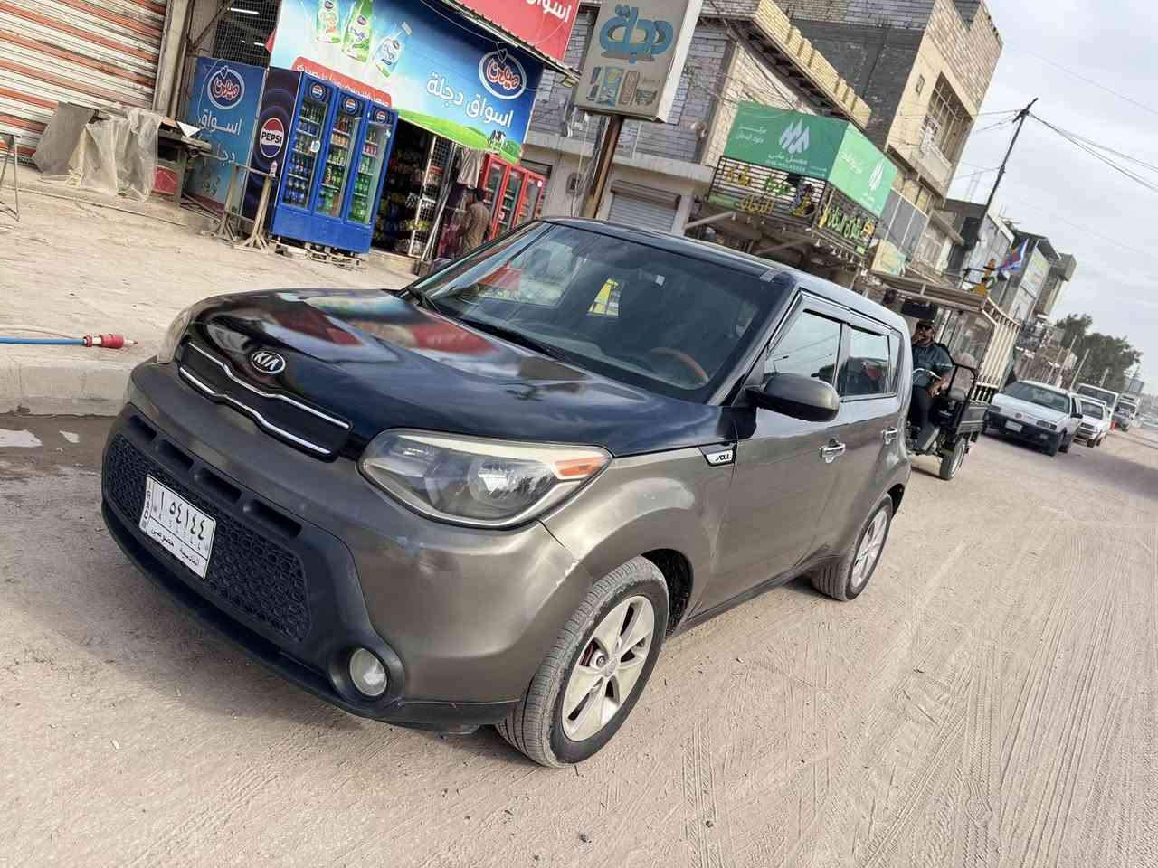 السلام عليكم للبيع. صول ٢٠١٥  ورد امريكي السعر ٧٥ قفله ضرر جاملغ الخلفي فقط وهنا صار بيه طخات السياره بيه صبغ عام مكفوله من الكلبه والتكم والشواطئ صبغ عام اثر طخات بصيط سوناره اليوم سويته  السياره جاهزه ١٠٠/١٠٠ كير محرك حداديه تبريد تخم تاير باتري جديد تراي وين مايعجبك محرك ١٦٠٠  السعر القفل ٧٥ ورقه مكاني النجف 
***********
