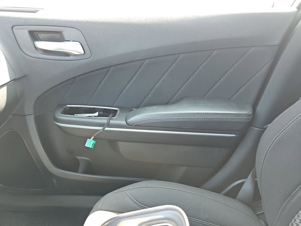 السلام عليكم شباب اليدور نظيف ومرتب وحادث خفيف
جارجر sxt وارد امريكي موديل ٢٣ النداء الاخير lastcallحادث موضح بلصور قبق الصندوق فقط مبدل نفس اللون بدون صبغ والباب نفسه راجع البلادي مالهة ممبدل بدون ايرباك السياره مواصفاته

كشنات حظن كهرباء فول

مرأه تعتيم وسطيه

حساسات خلفيه

شاشه كبيره كاربلي

بصمه دخول ذكي

دتشغيل عن بعد

صدر كلش جديد 

طستهة تخبل

ولاكلوب مشتغل بلدشبول 

السياره كلش نظيفه وكشرهة نظيف

مكانهة بغداد ***********  

تحويل ثاني يوم

السعر 228وبيهة مجال بسيط
