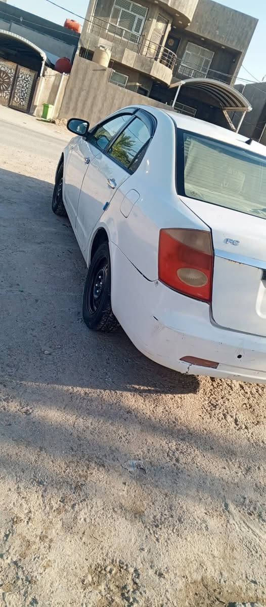 السلام عليكم للبيع جيلي موبل مديل 11 مكينه كير جديد توني شادهن حداديه 100/75 داخلها حلو نضيف سياره مابيها ضربه ولا صبغ تخم تاير جديد وياله جدد بسمي السياره رقم بابل مداور ثاني يوم مكان السياره بابل السعر 45 وبيها مجال الاستفسار اكثر الاتصال عل الرقم ***********🫡
