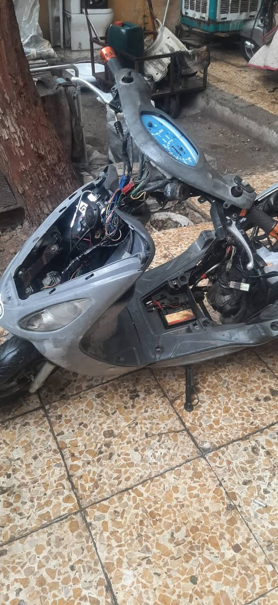 سلام عليكم    ماكس منغولي  للبيع عطلانة  بيها هواي اغراض  جدد  وتجفيت  جديد  مال صالي  هواي من جفتتها   اليحب   معلومات  أكثر يراسلني  خاص  ورقمي ***********
