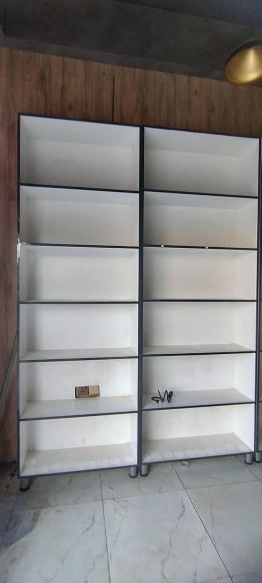 فاترينات للبيع 
فاترينات جديدات تزكام درجة اولى خشب mdf تركي
ارتفاع 270 سم وعرض 90 سم وعمق 30 سم  عدد 8
ارتفاع 200 سم وعرض 90 سم وعمق 20 سم عدد 1
ارتفاع 250 سم وعرض 60 سم مال اكسسوارات عدد 1

للاستفسار ***********
النجف الاشرف
