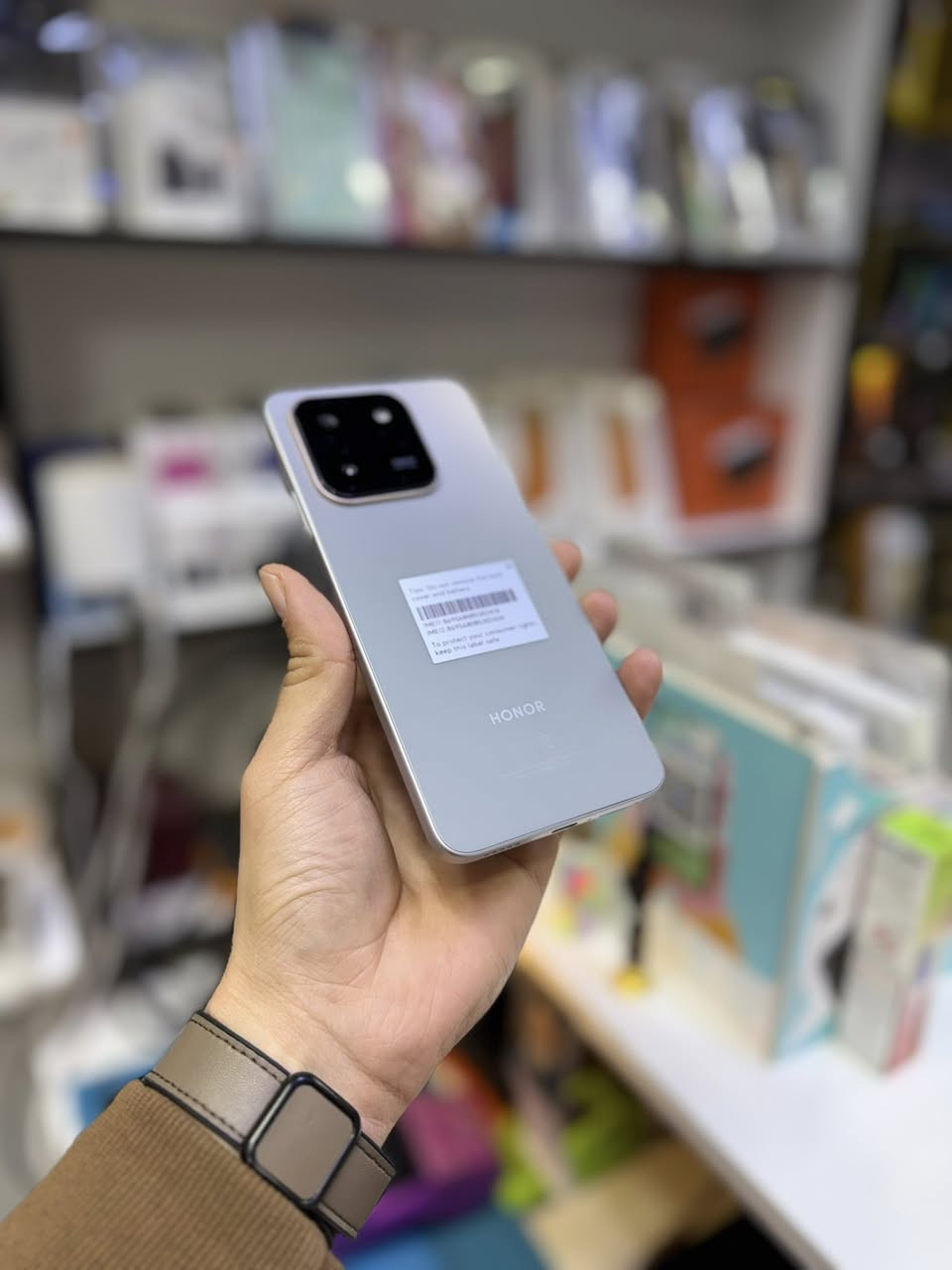 السلام عليكم 🙏🏻

متوفرر كافه الاجهزه المستخدم  والجديد. :✨

ايفون +  سامسونج + هونر + ريدمي + ريلمي + أيتل وغيره ……. 

متوفر ايفون 
13 برو ماكس بطاريات تبدي من 82 واكثر 
12 برو ماكس 
11 برو ماكس
13 عادي 
11 عادي 
اجهزه بلاديه وغير داخله صيانه طبعا ضمان فحص اي قطعه مفتوحه يتم استرجاعه ♥️

متوفرر ايضا قسط ع ماستر الرافدين موظفين 🌷

للاستفسار اكثر :***********

واتساب : ***********

العنوان : السوك شارع كصيبه مجاور باب كراج الزوبات القديم .. مكتب الامير 🤍
