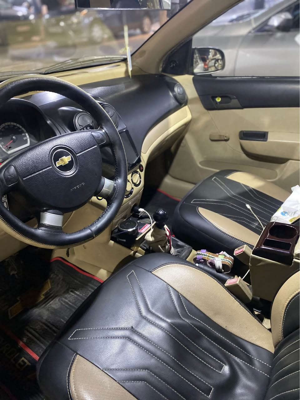 أفيو 2010 كابون بانزين السياره باسمي بدون صبغ بدون ضرار السياره جديدة السياره جاهزة ربع ماتصرف عليها كفالة عامة من الدعامية إلى الدعامية مكان السياره موصل ‭‬السعر 75 وبيها مجال 
*********** Singapore
