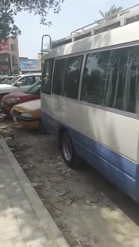 سلام عليكم كوستر موديل 9للبيع أو مراوس بهايسه من 9لل 12 حسب القناعه سياره منضومت غاز 120 لتر تبريد سياره منفوذه حداديه وراديترات  سعره 230 وبيهه مجال حك الجيه مكان سياره بل حله ابو غرق ***********
