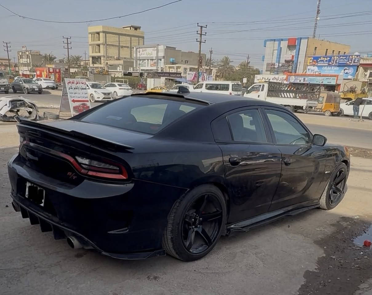 السلام عليكم دوج جارجر ارتي 2017 فول عدا الفتحه
مكينه 5700
السياره نضيفه جدا حادثهه 5 قطع مطخطخه ايرباك بس برده ماشيه 100 ميل كير مكينه لغد شاصي كله مكفولل رقمهه بغداد بأسمي مشروع وطني الجديد هزه سنويه كلهه جديد بعده ماساقط السياره ربع متصرف عليهه عليهه برمجه مصطفى ايكل طلقات وفتح فصله وسيفتي وبيهه نضام اقتصادي 4سلندر  تخم صدر حداديه كله جديد 

سعرهه 175
مكانهه بغداد الزعفرانيه
***********
