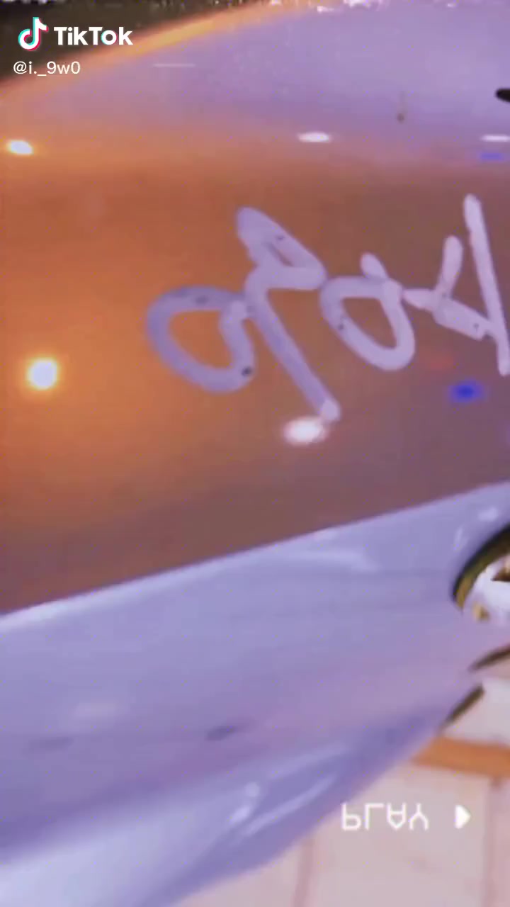 السلام عليكم   دراجه للبيع
فراشه كامله الدراجه كهربائيات شغاله كله الدراجه ما عايزه اي شي عليه تزويد وياله وهواي شغلات مكاني ديوانيه قصاء المهناويه السعر650وبيه مجال طب خاص وتدلل


**إذا كنت صاحب هذا الإعلان وتريد حذفه لأي سبب، رجاءا أرسل رسالة إلى الدعم الفني**