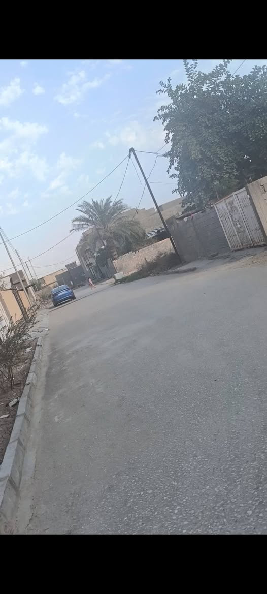 قطعه للبيع رقمه 1825 مساحه 250م حي الغدير شارع مطعم ريشه ثالث فرع ثالث قطعه بأسمي تحويل مباشر  ***********
